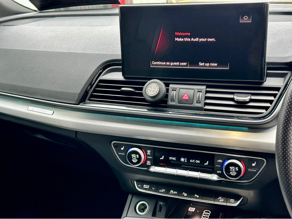 2023 Audi Q5 ++LOW KM++ TFSIe 50 QUATTRO  S LINE €49,950