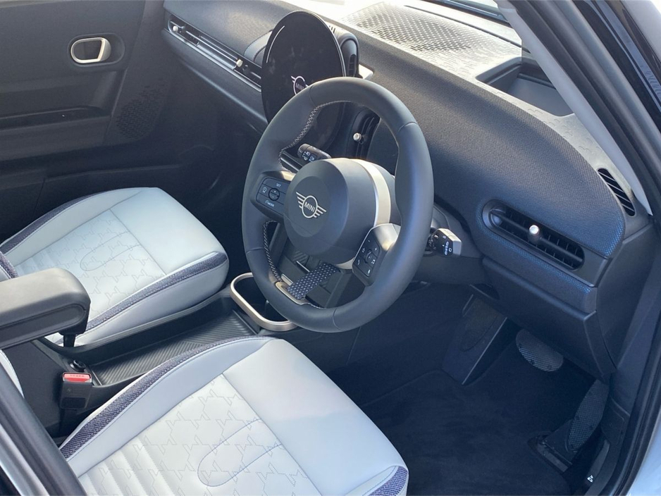 2025 MINI Hatch COOPER Cooper Classic Auto €39,950