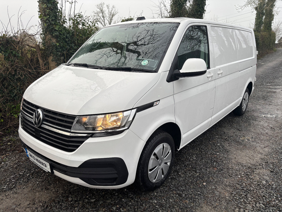 2021 Volkswagen Transporter  €19,998