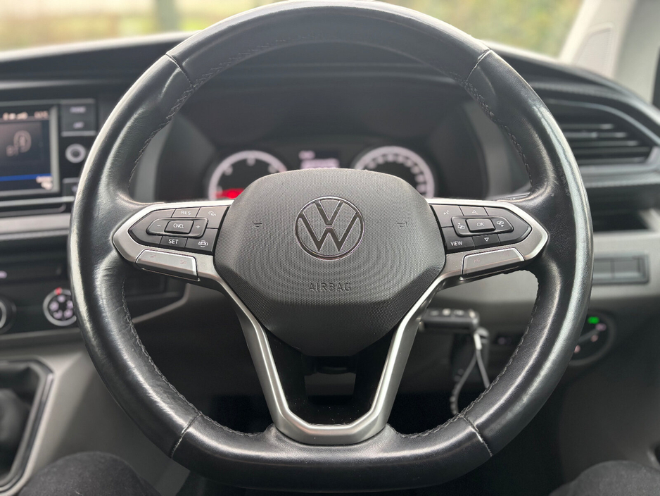 2021 Volkswagen Transporter  €19,998