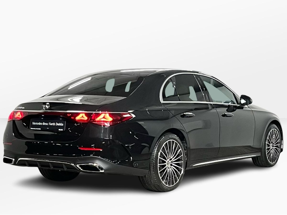 2026 Mercedes-Benz E Class 300de AMG - 20 Inch Alloys - Reversing Camera - Ambient Lighting - Sat Nav - Climate Control - Electric Heated Memory Seats - Keyless Start - Apple CarPlay/Android Auto €91,406