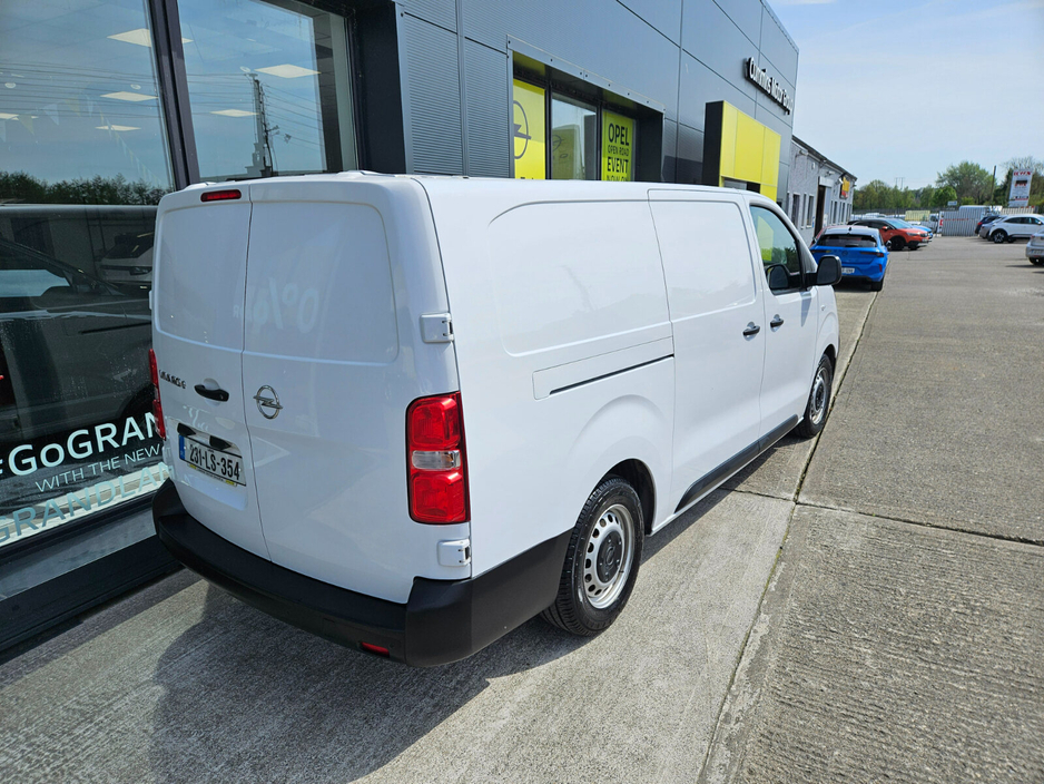 2023 Opel Vivaro  €22,000