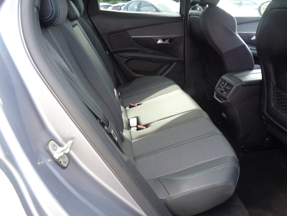 2021 Peugeot 3008 Allure 1.5 Blue HDI 130 bhp €29,900