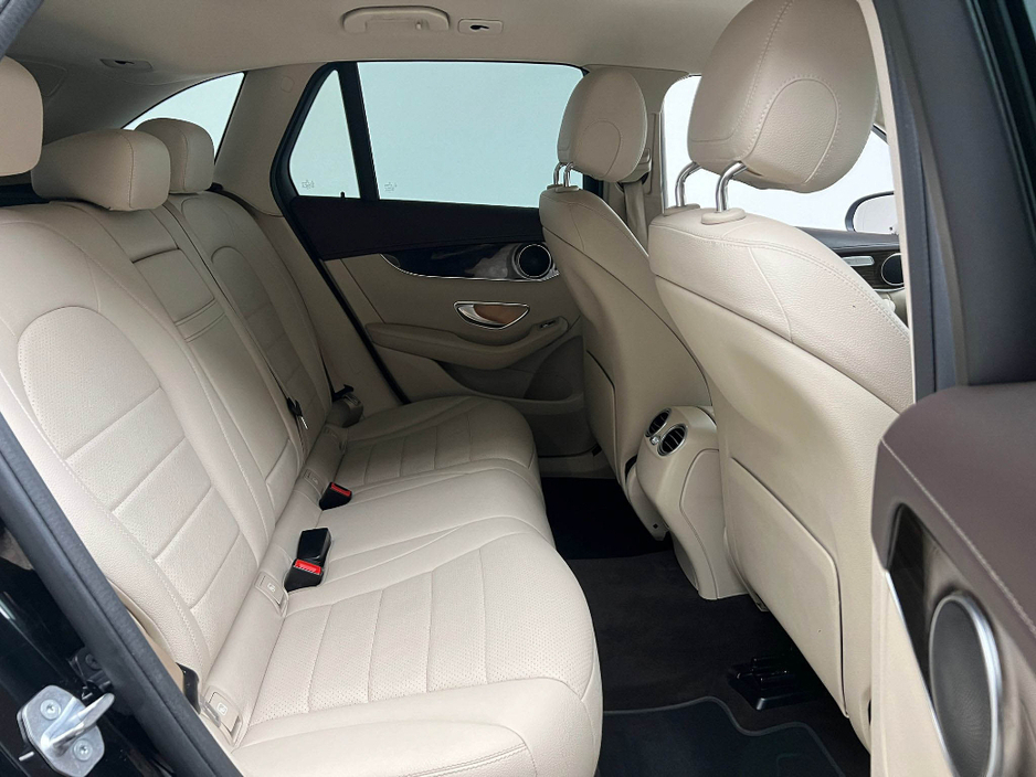2020 Mercedes-Benz GLC Class GLC 220D 4MATIC AUTO €34,990