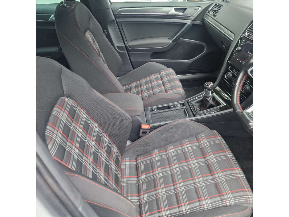 2017 Volkswagen Golf 2.0 TSI 3DR 230HP GTI €20,450