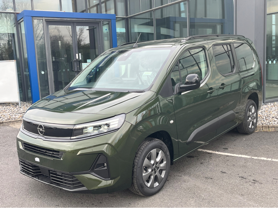 2026 Opel Combo Life WHEELCHAIR ACCESSIBLE 7 SEATER AUTOMATIC €35,700