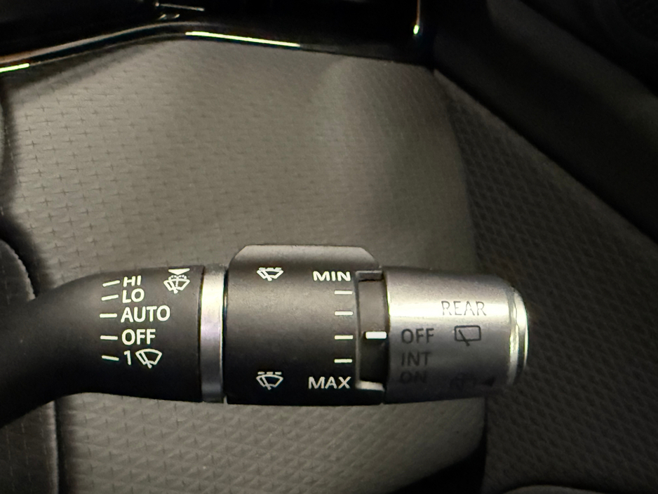 2021 Land Rover Range Rover Evoque 1.5 I3 PHEV 300 PS AWD Auto R-Dynamic S €35,900