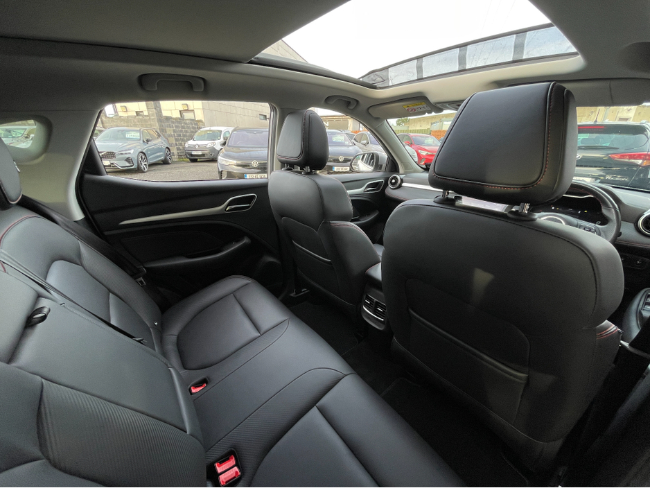 2023 MG ZS ZS..HUGE SPEC..WARRANTY INCLUDED..FINANCE PROVIDED €24,900