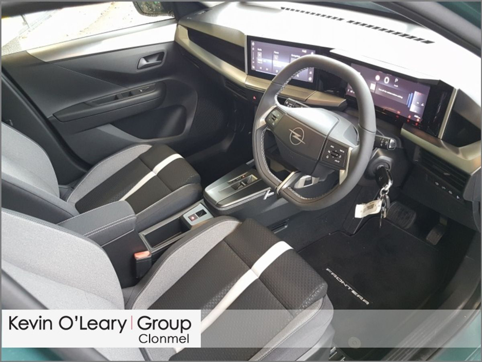 2025 Opel Frontera Hybrid Elegance 1.2 100hp automatic €32,195