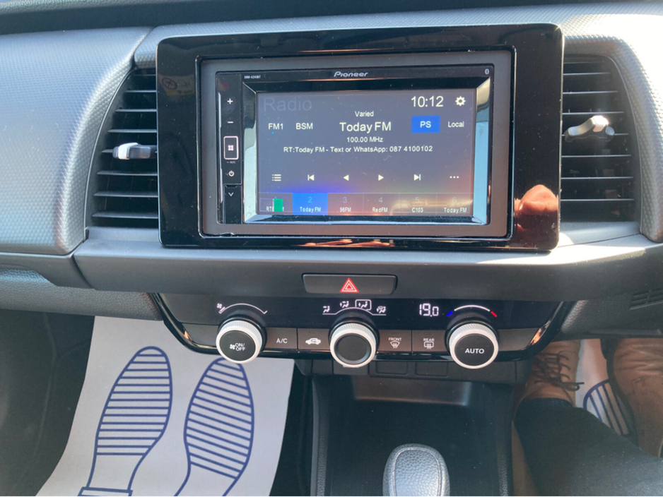 2020 Honda Fit 1.5i Petrol Hybrid Automatic €18,250