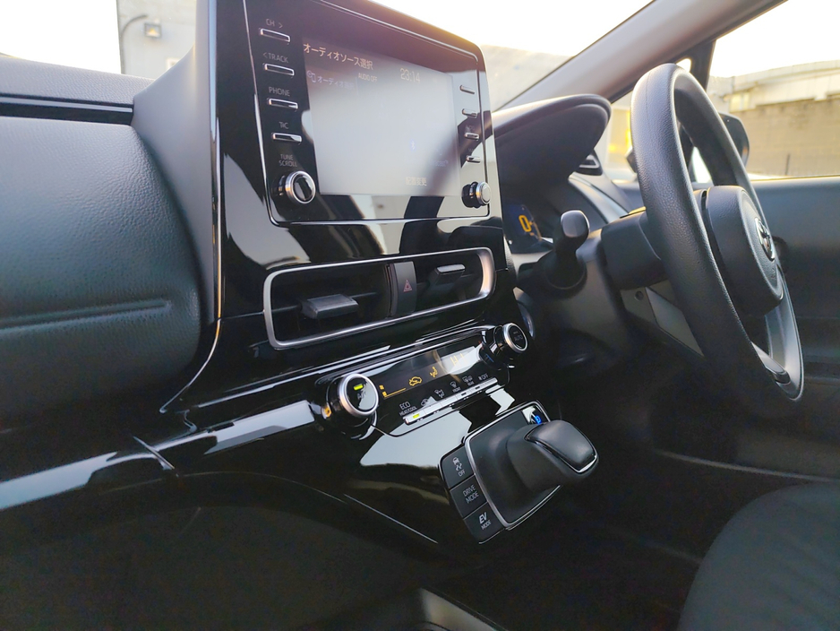 2022 Toyota Aqua 1.5 Hybrid New Model €17,900