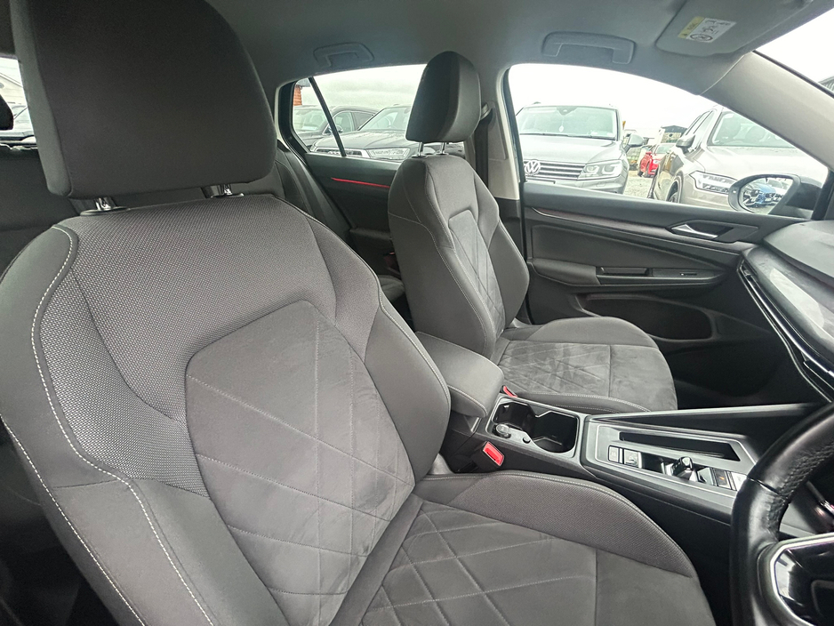 2020 Volkswagen Golf  €22,850