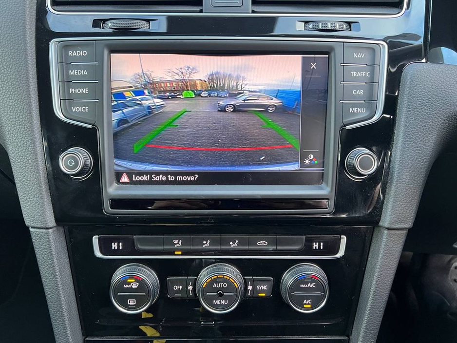 2015 Volkswagen Golf HIGHLINE 1.4 TSI AUTO // NEW NCT // REVERSE CAMERA // DUAL ZONE CLIMATE CONTROL €14,750