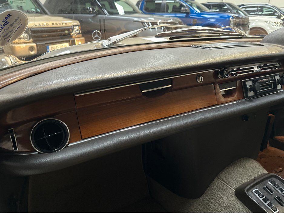 1970 Mercedes-Benz 280 280 SE AUTO VINTAGE €24,950