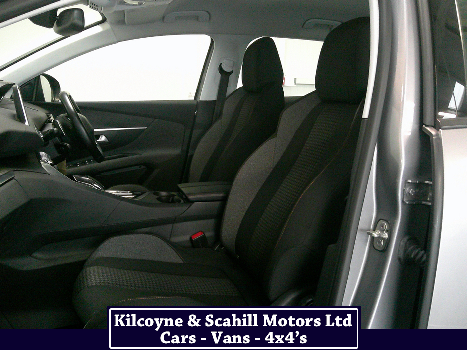 2019 Peugeot 3008 ACTIVE BLUEHDI S/S A €21,950