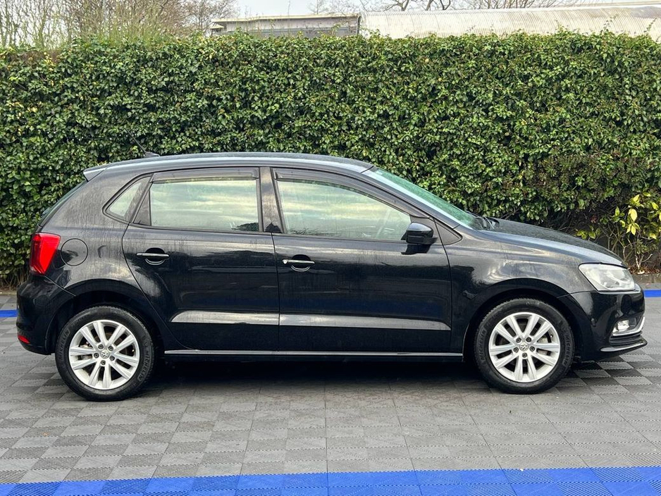 2016 Volkswagen Polo COMFORTLINE 1.2 TSI // 15" ALLOYS // NCT UNTIL 2028 // DIGITAL CLIMATE CONTROL €12,900