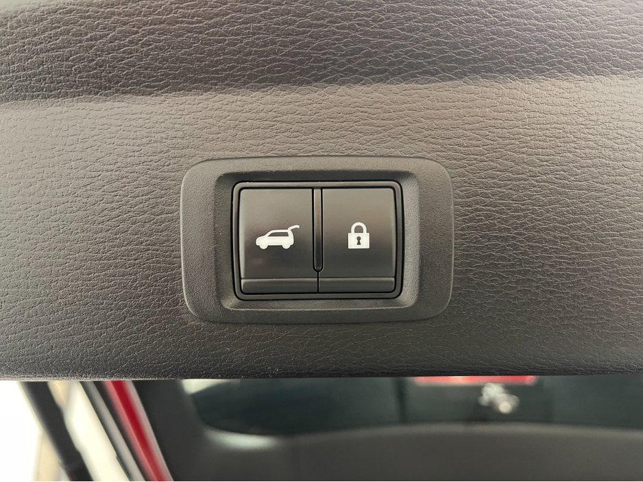 2023 Mitsubishi Outlander (New Model) HYBRID 2.4 PHEV 7 SEATER AUTOMATIC TOP SPEC MODEL www.bolandscarcentre.ie €39,900