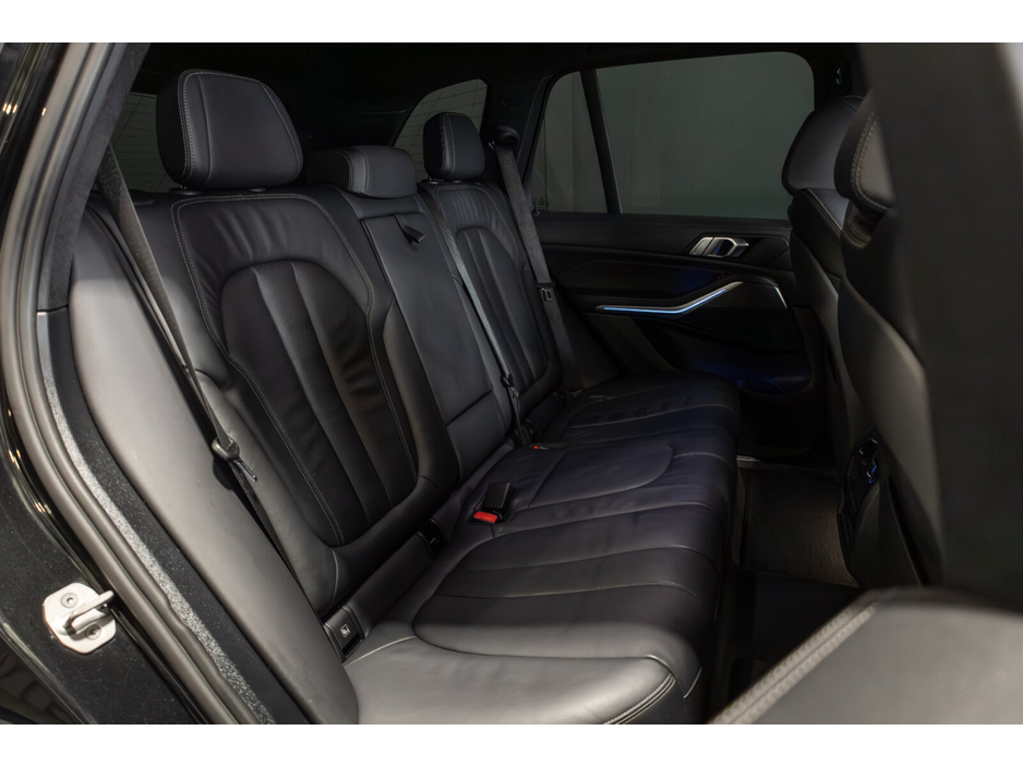 2022 BMW X5 xDrive45e M Sport €62,950