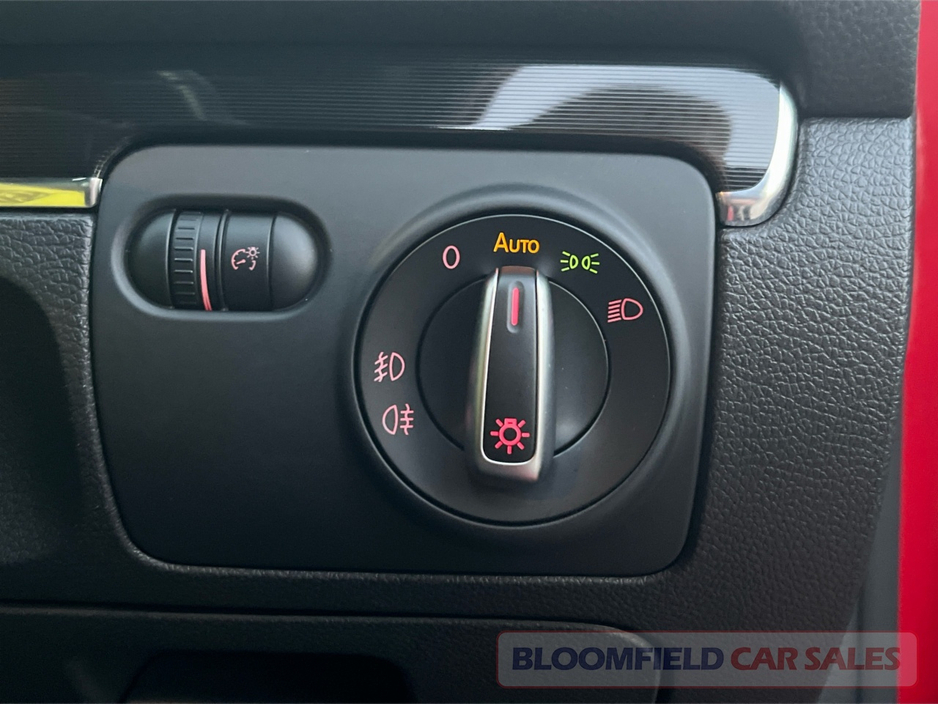 2012 Volkswagen Golf 2.0 GTI , DSG // LOW MILEAGE €13,950