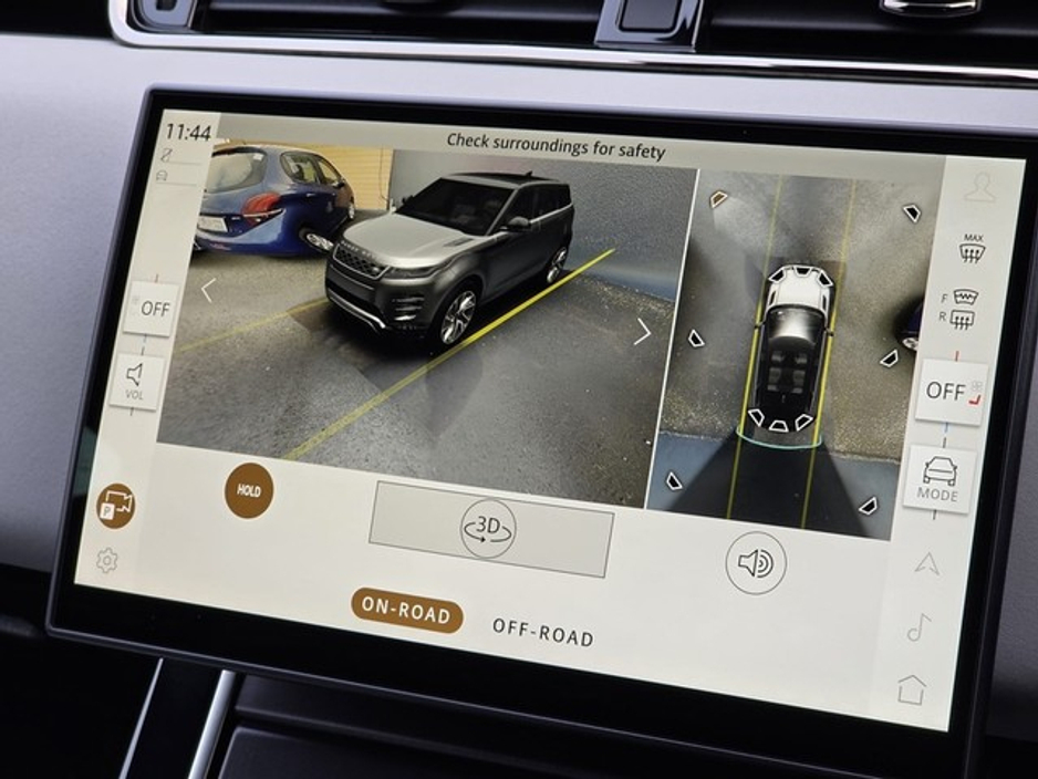 2025 Land Rover Range Rover Evoque SE Dynamics P270e 4WD €59,895