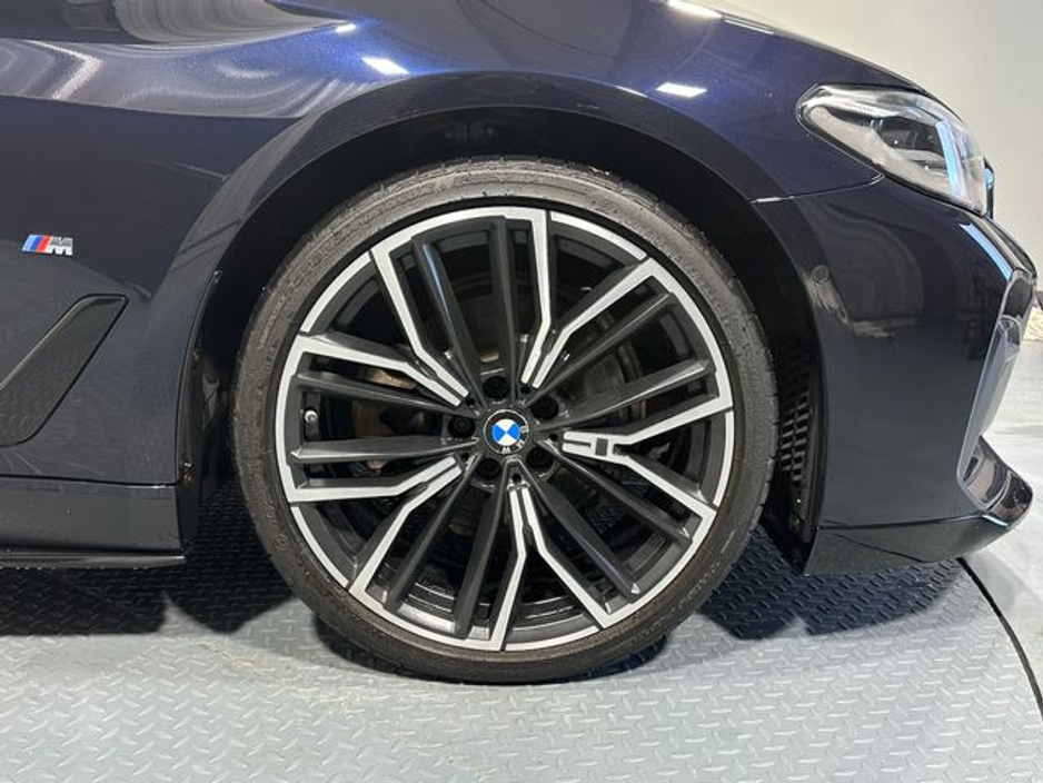 2021 BMW 5 Series 520D M Sport Touring €40,800