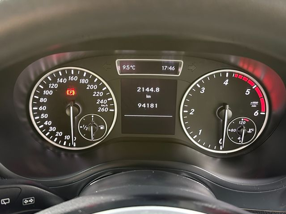 2013 Mercedes-Benz B Class B 180 CDi €10,800