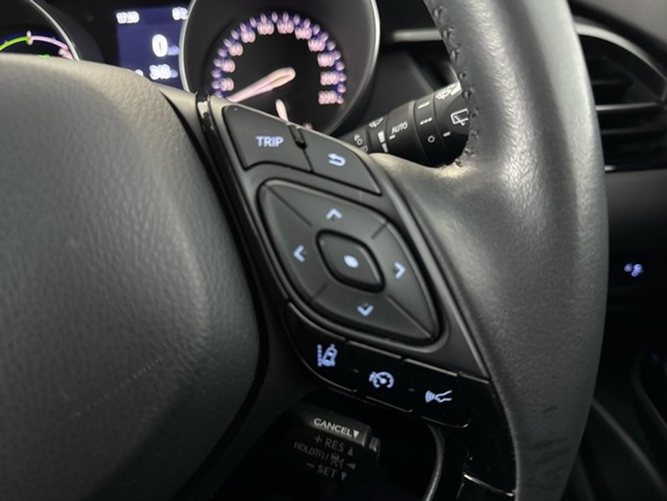 2023 Toyota C-HR HYBRID SPORT €31,450