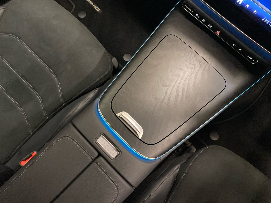 2025 Mercedes-Benz E Class E 300 e PHEV AMG AUTO, Reversing Camera, Heated Seats €77,950