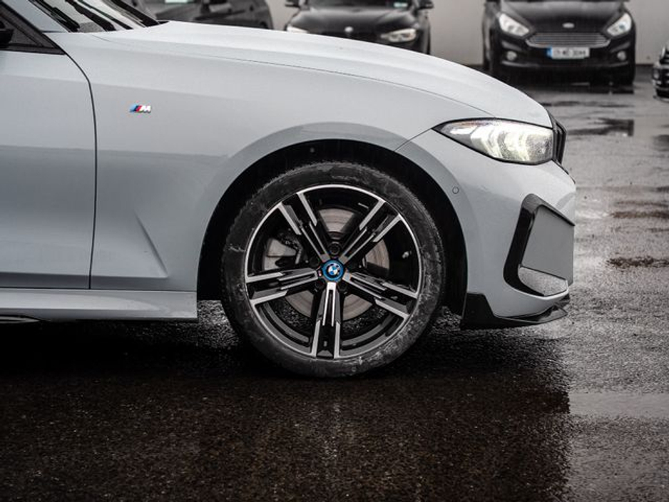2024 BMW 3 Series 330E M SPORT €43,950