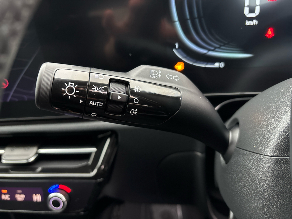 2025 Kia Niro HEV SEM €36,895