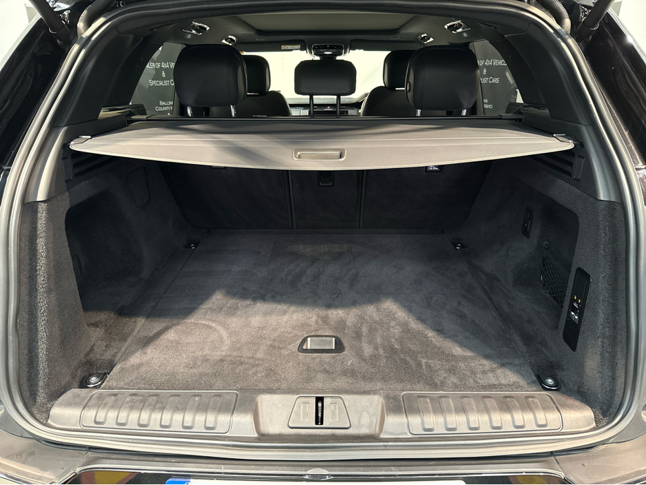 2023 Land Rover Range Rover Sport P440e Dynamic SE