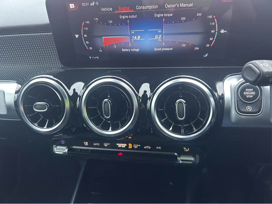 2023 Mercedes-Benz GLB 200 AUTO//7 SEATER//ONLY 53K//I OWNER ORIGINAL IRISH CAR WITH FULL HISTORY///STUNNING UNMARKED BLACK PARCHMENT LEATHER///BEAUTIFULL CAR//ROAD TAX JUST270E €39,999