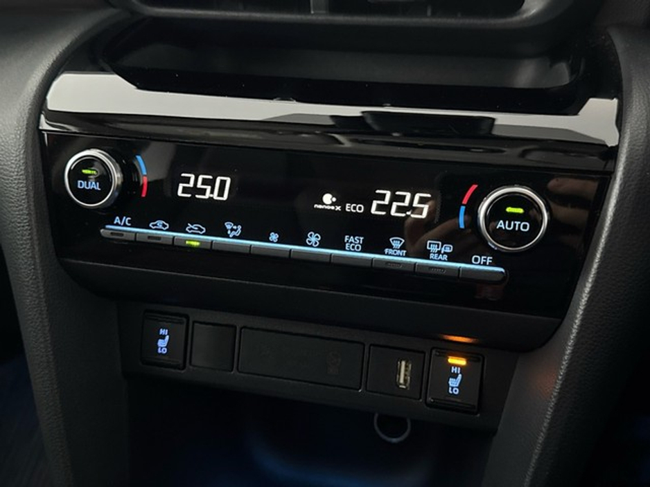 2024 Toyota Yaris Cross SOL Hybrid Top of the range €31,950