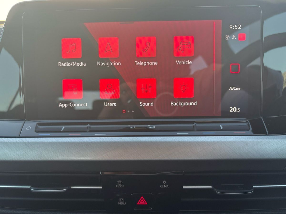 2024 Volkswagen Golf 1.0 TSI 110HP Life €24,975