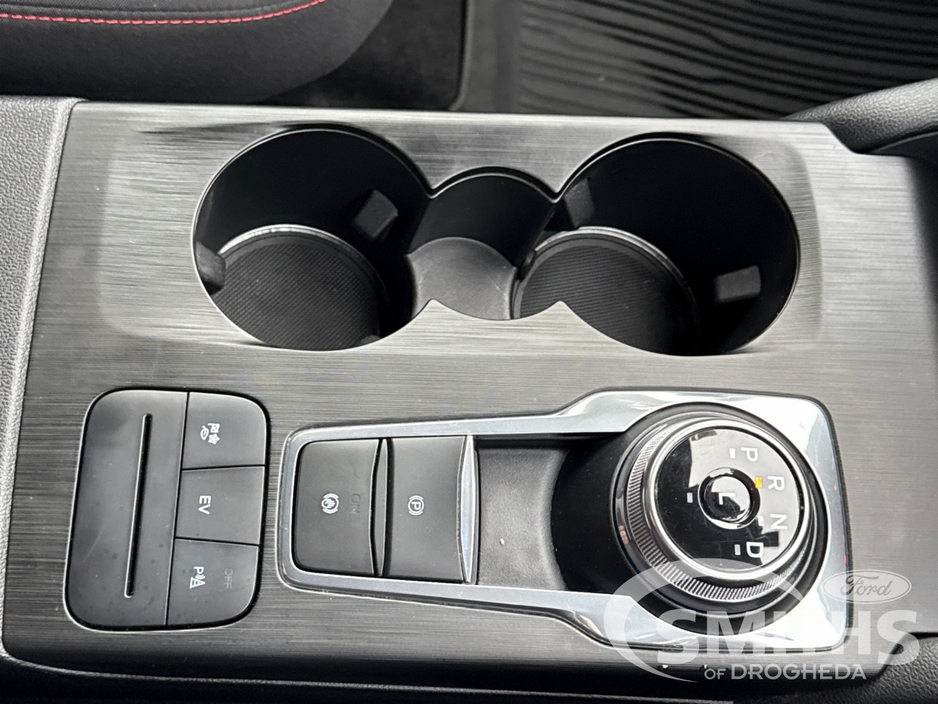 2024 Ford Kuga ST-LINE 2.5 PHEV 225PS €34,950