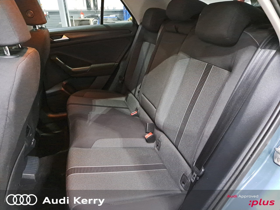 2023 Volkswagen T-Roc 2.0TDI 116HP LIFE €31,950