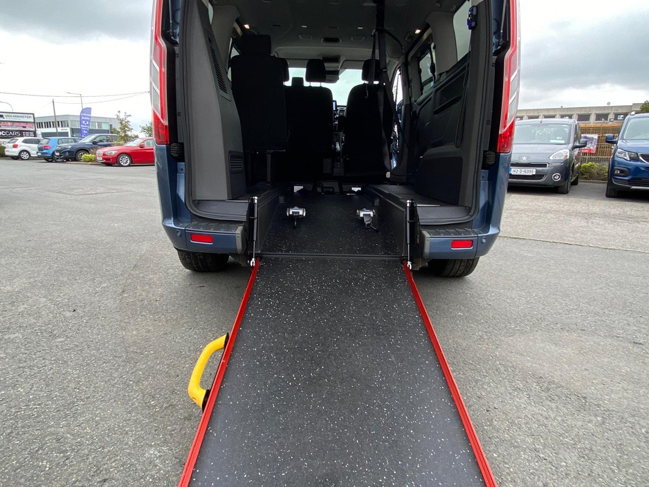 2018 Ford Tourneo Custom Independence RE 4 seats + WC €27,450