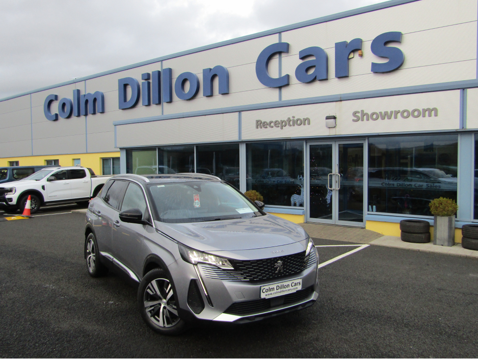 2022 Peugeot 3008 ALLURE PREMIUM PLUS ***LOW KMS***