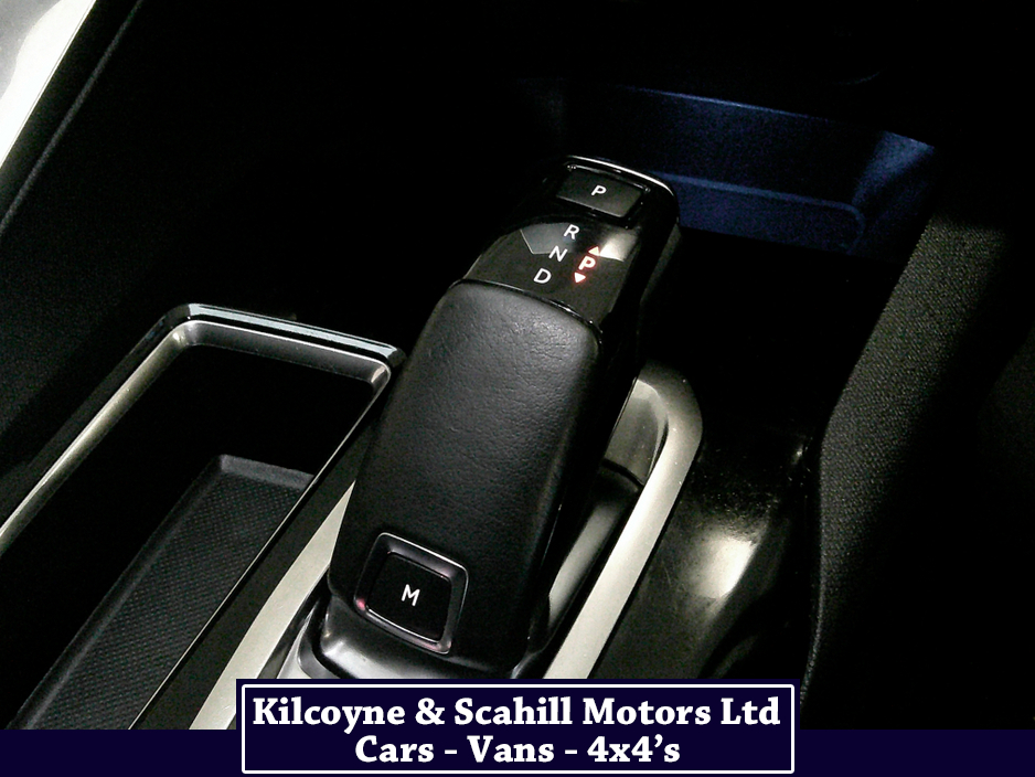 2020 Peugeot 5008 ALLURE BLUEHDI S/S A €27,950