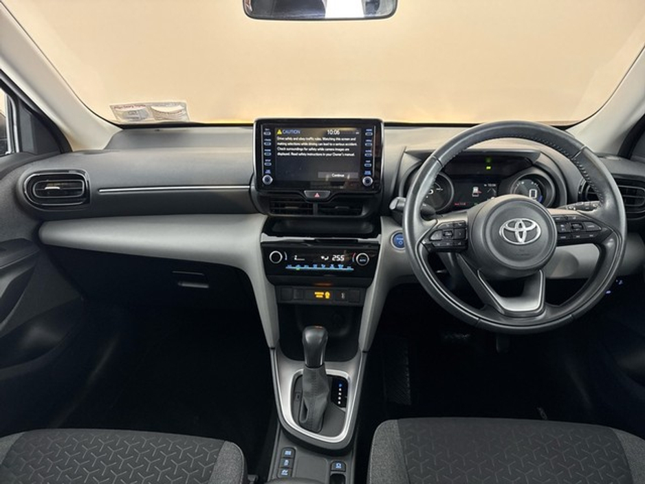 2022 Toyota Yaris Cross HYBRID LUNA €23,950