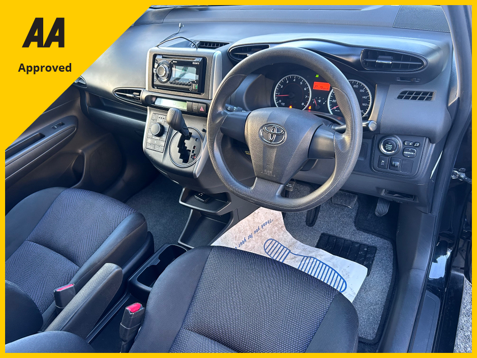 2013 Toyota Wish 2013 TOYOTA WISH PETROL AUTO AWD 7 SEATS €9,950