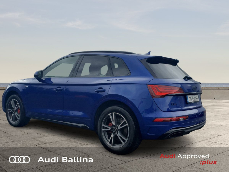 2025 Audi Q5 S line BLK ED Red Calipers*Sport steering wheel*and much More €72,900