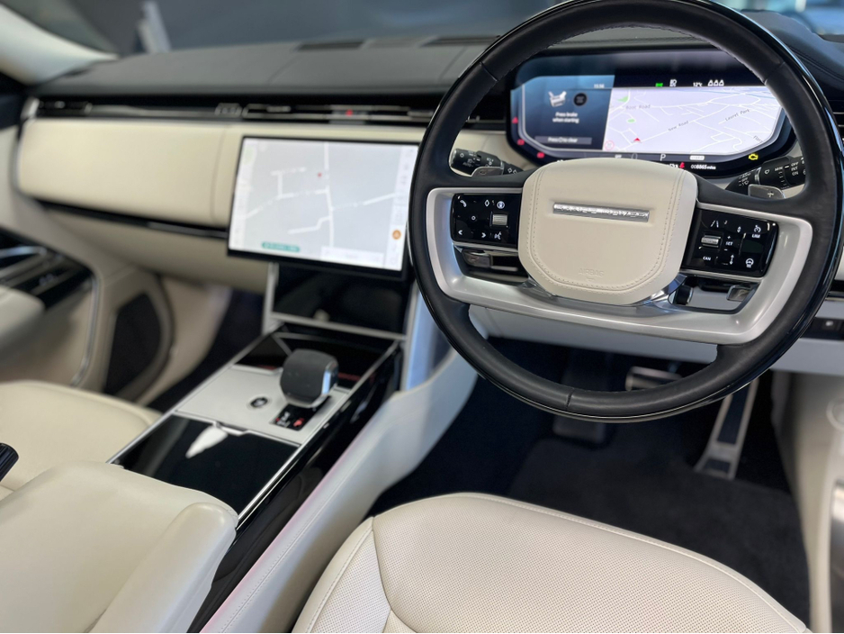 2025 Land Rover Range Rover P550 PHEV AUTOBIOGRAPHY €159,000