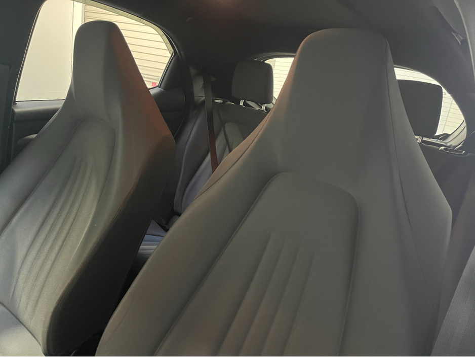 2020 Toyota Yaris (Low Kms) HYBRID 1.5 AUTOMATIC 5DR MODEL  www.bolandscarcentre.ie €15,900