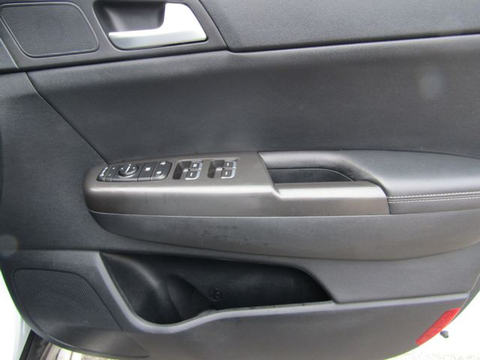 2017 Kia Sportage EX 5DR. LOW KLMS. €15,950