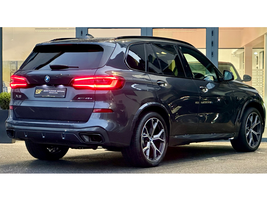 2022 BMW X5 XDRIVE45E M SPORT AUTO €56,950