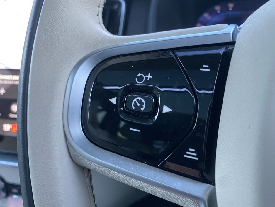 2025 Volvo XC90 T8 Ultra Dark AWD Auto (PHEV) €84,900