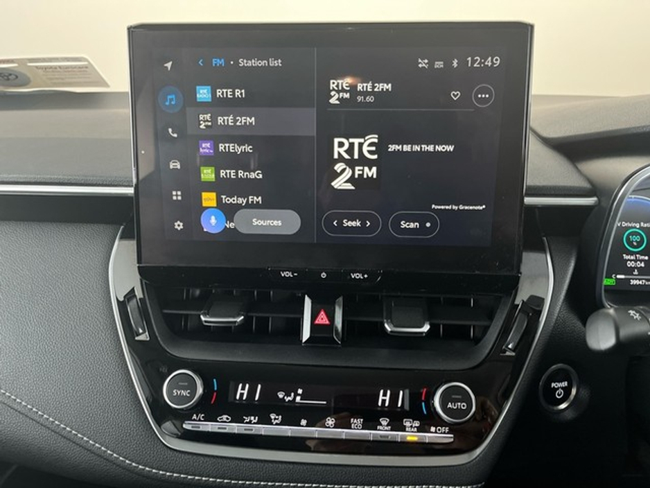 2024 Toyota Corolla LUNA SALOON Hybrid €28,950