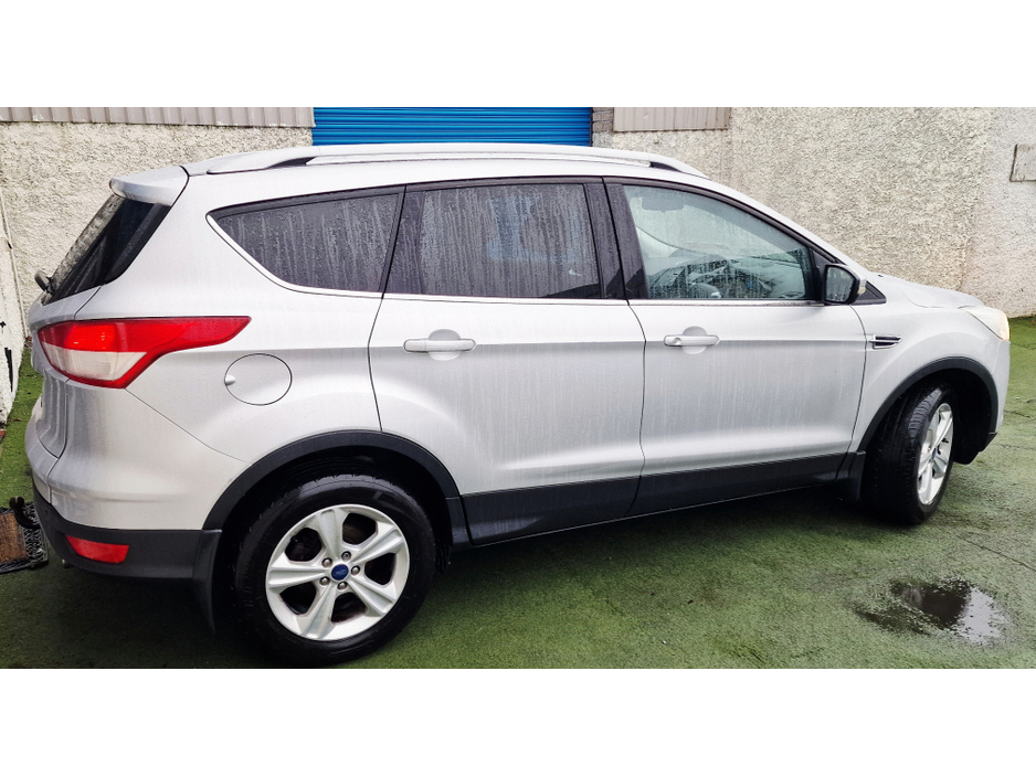 2015 Ford Kuga ZETEC 2.0 TD120 S6 M6 FWD €8,950