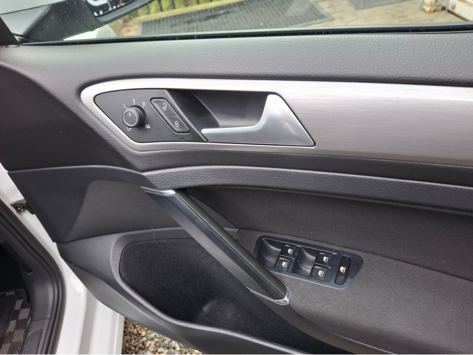 2016 Volkswagen Golf 1.2 AUTO €13,950